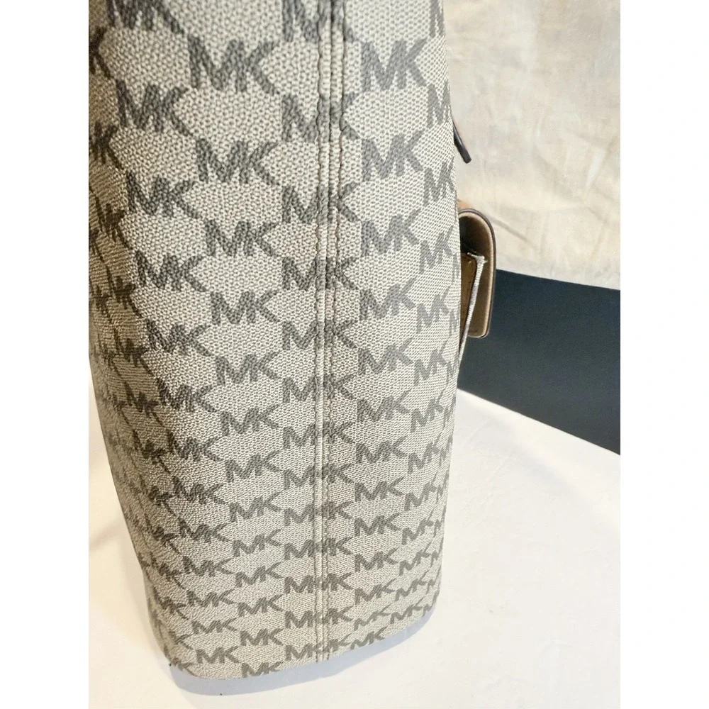 Michael Kors Jet Set Signature MK Logo Tote Bag Beige Brown Large Gold Hardware